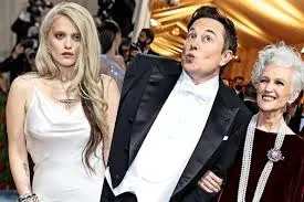 Elon Musk's Mom Fooled by Fake Sky Ferreira Date Rumor